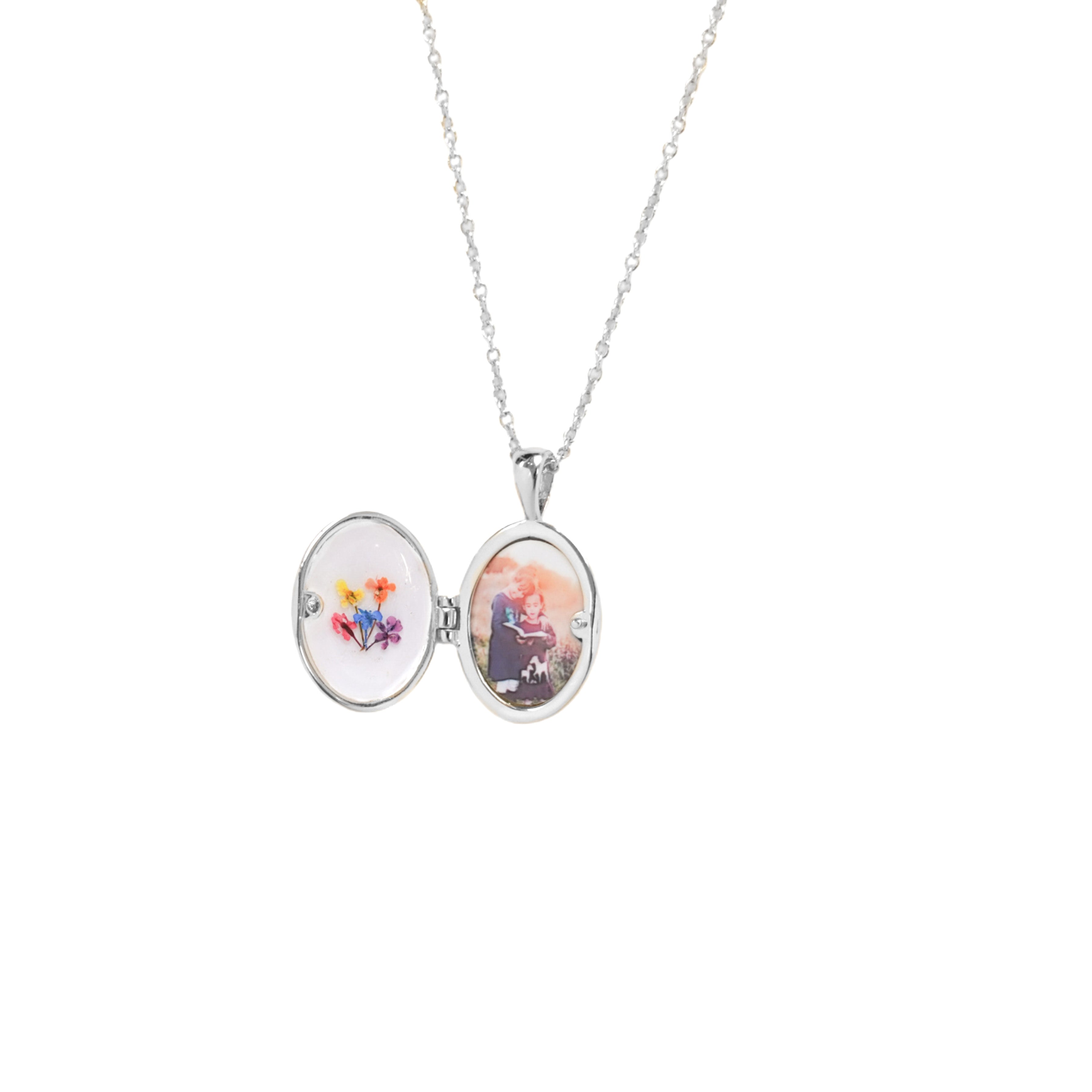 Locket Color:White Gold;Background Color:White;Amount of months to represent:5;Month:*