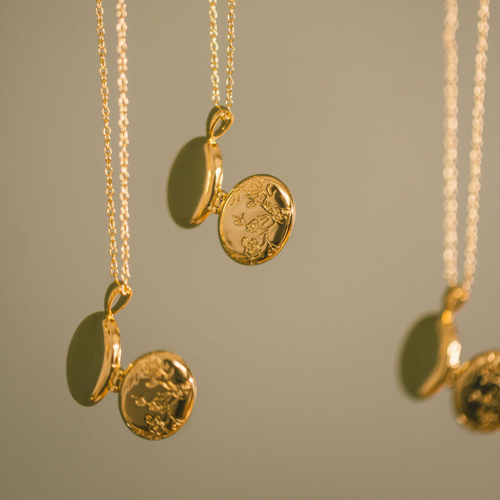 Pressed Floral Locket with Pressed Flowers