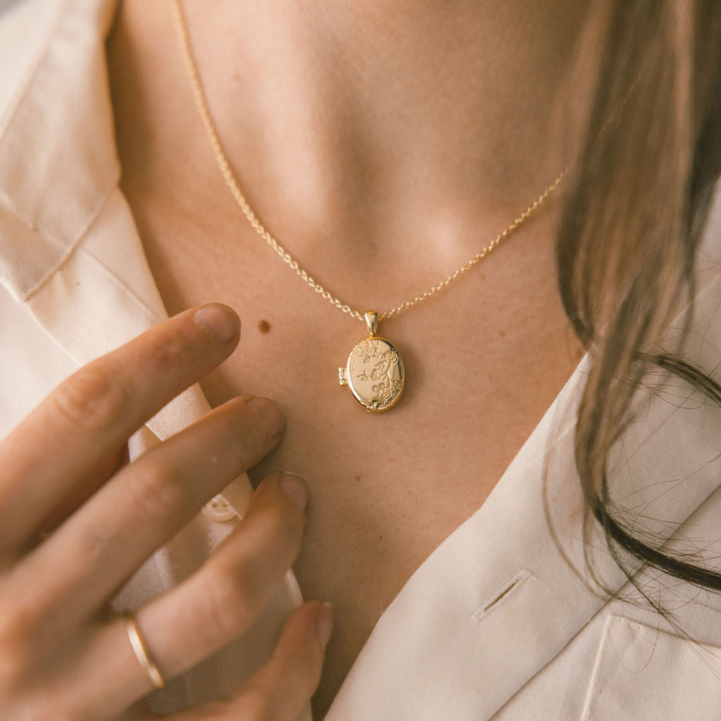 Pressed Floral Locket with Pressed Flowers