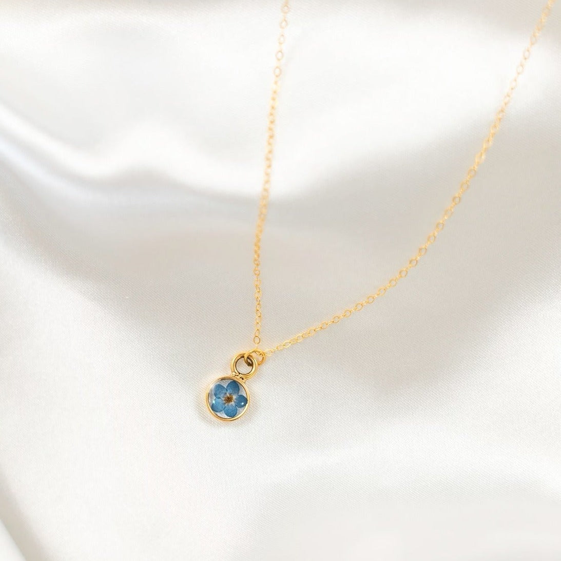 Forget-Me-Not Charm Necklace Gold – Hey Happiness